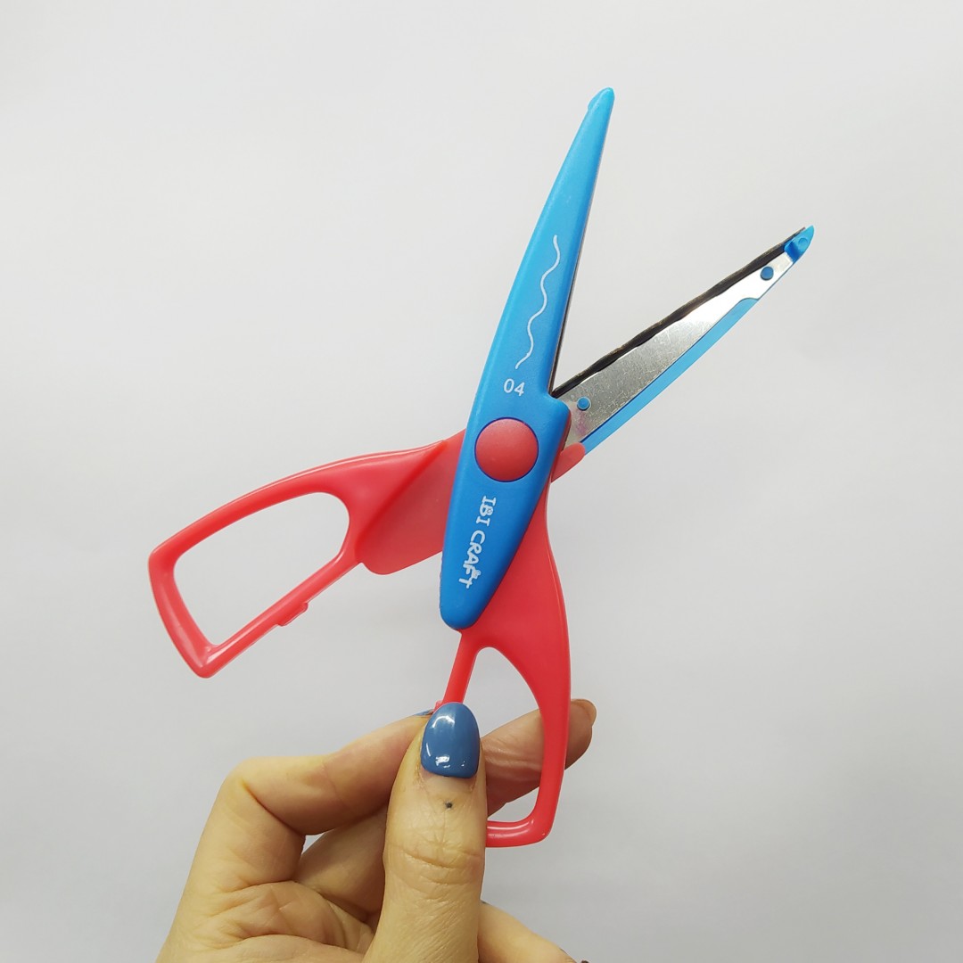 tijera-con-formas-04-ibi-craft-